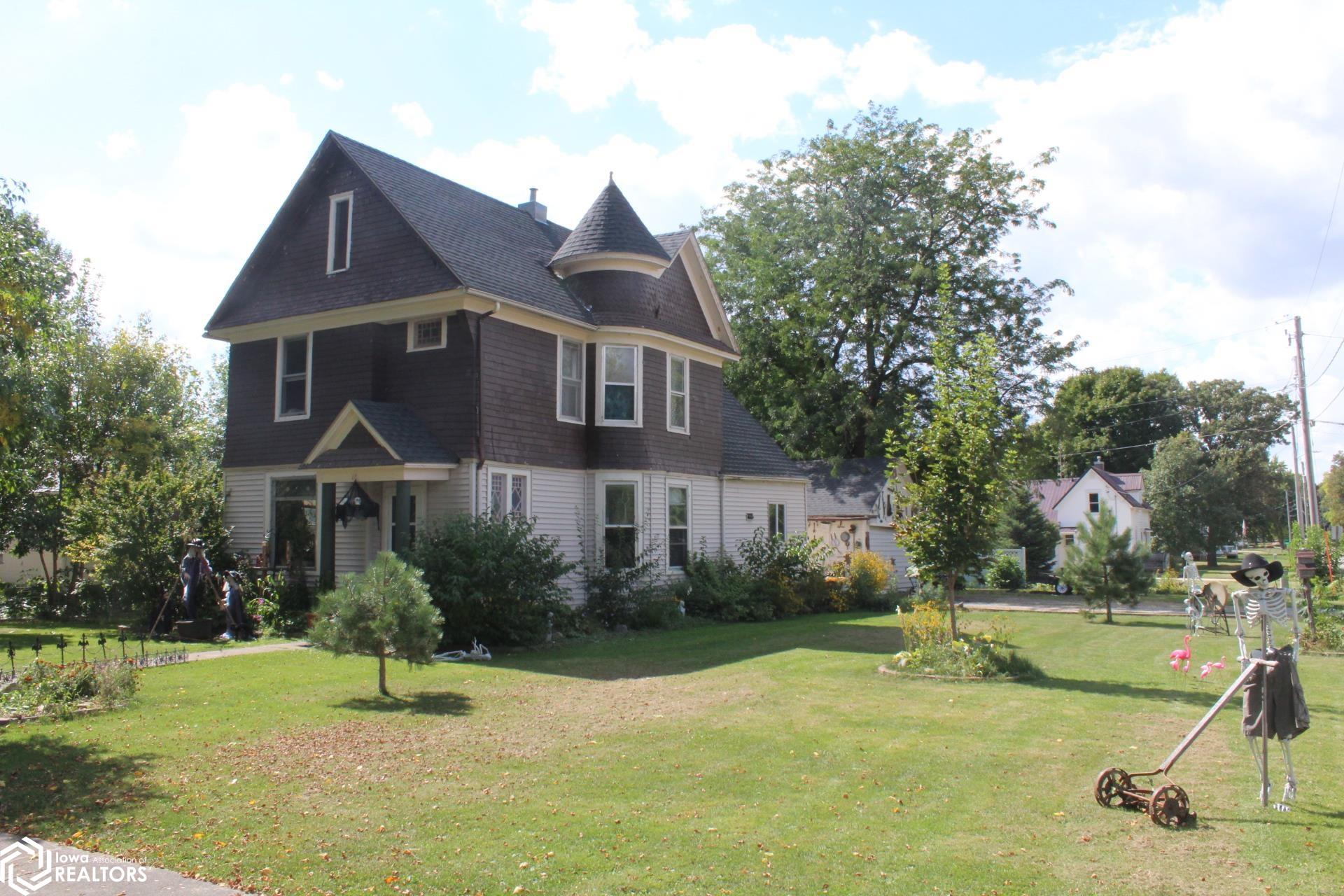 Bush Ave, Garner, IA 50438