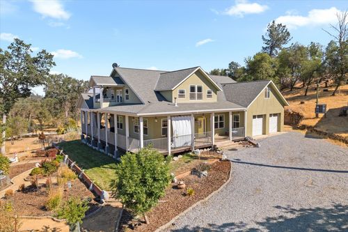 20119 Sunrise Dr, Redding, CA, 96003-7467 | Card Image
