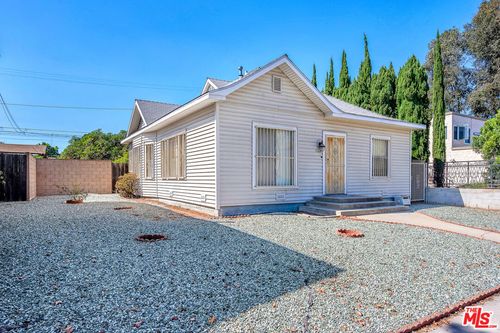 3369 California Ave, Signal Hill, CA, 90755-4605 | Card Image