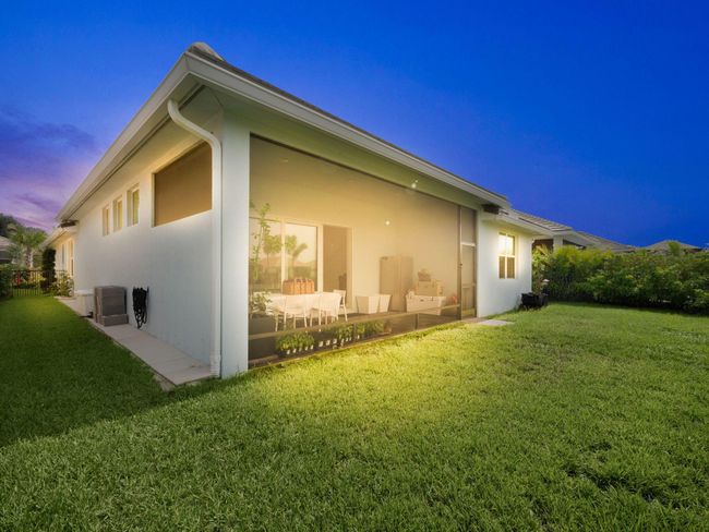 12578 Sw Sunrise Lake Ter, House other with 3 bedrooms, 3 bathrooms and null parking in Port St. Lucie FL | Image 22