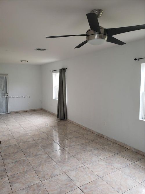 456-456 Nw 85th Street Rd, Miami, FL, 33150-2689 | Card Image