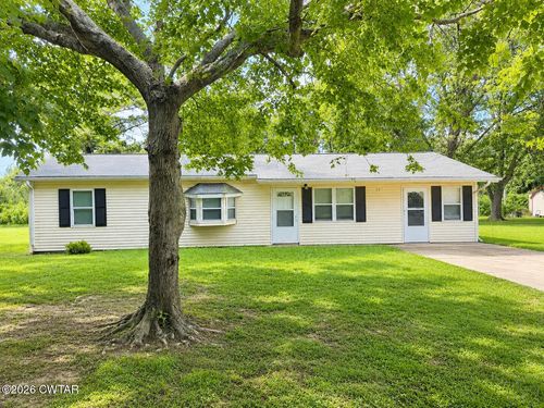 387 Lyte Cir, Dyersburg, TN, 38024-8132 | Card Image