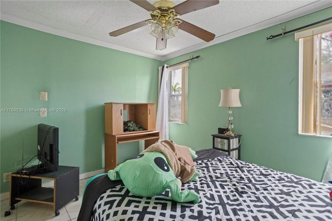 3261 Salinas Way, House other with 4 bedrooms, 2 bathrooms and null parking in Miramar FL | Image 11