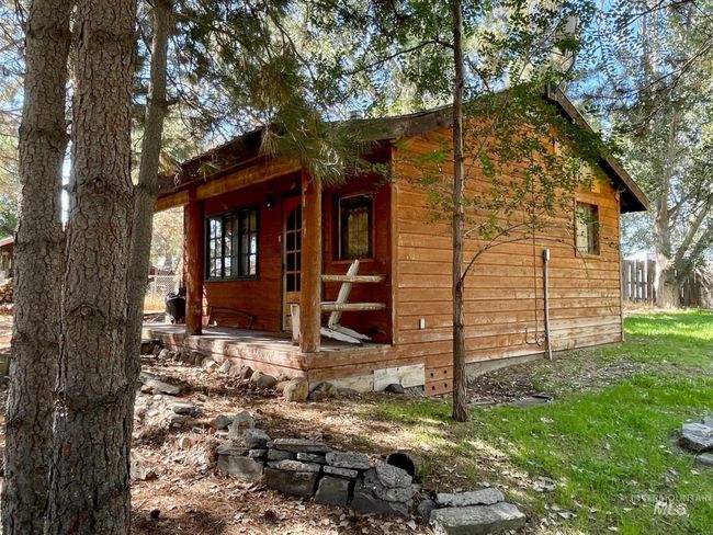 2827 S 1050 E, House other with 3 bedrooms, 2 bathrooms and null parking in Hagerman ID | Image 35