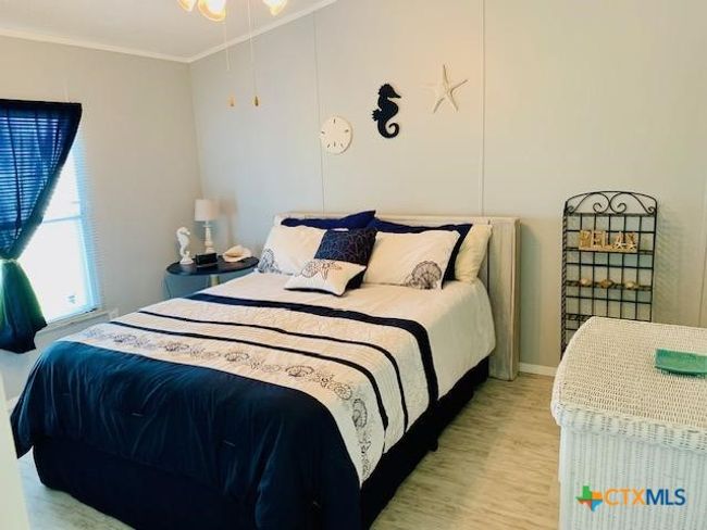 77 Blue St, House other with 3 bedrooms, 2 bathrooms and null parking in Port O Connor TX | Image 8