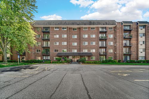 apt-4a-4721 Saint Joseph Creek Rd, Lisle, IL, 60532-1816 | Card Image