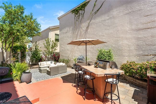10276 Cherry Brook St, House other with 3 bedrooms, 3 bathrooms and null parking in Las Vegas NV | Image 4
