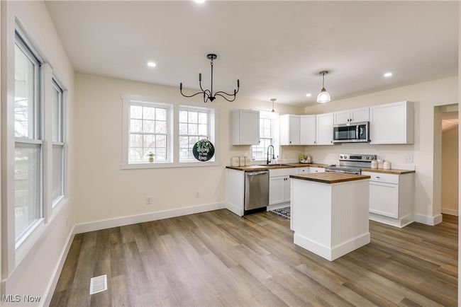 3155 Greenwich Rd, House other with 4 bedrooms, 3 bathrooms and null parking in Wadsworth OH | Image 9