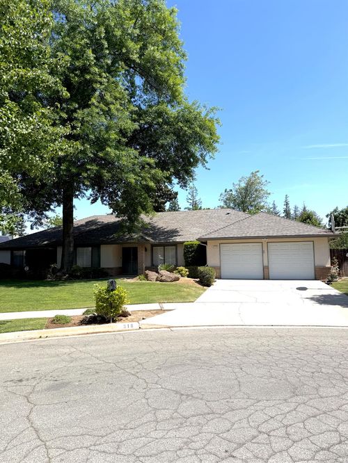 318 E Lisa Avenue, Fresno, CA, 93720 | Card Image