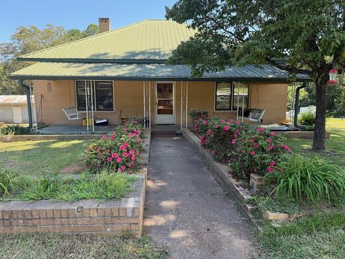 1600 Grant Ave, Manchester, GA, 31816-5203 | Card Image