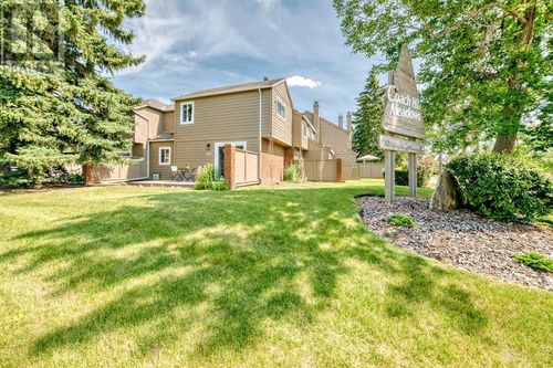 829 Coach Bluff Cres Sw, Calgary, AB, T3H1B1 | Card Image