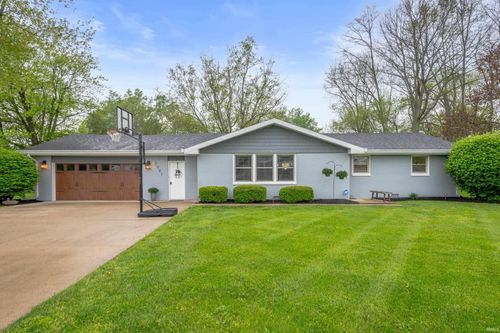 2001 S Andrews Rd, Yorktown, IN, 47396-6813 | Card Image