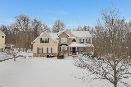 22 Ridgemont Dr, East Fishkill, NY, 12533-8228 | Card Image