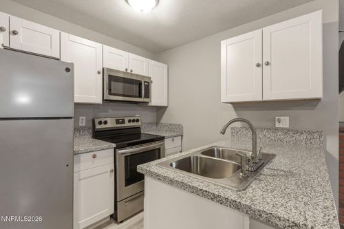 4557 Reggie Rd, Reno, NV, 89502-6352 | Card Image