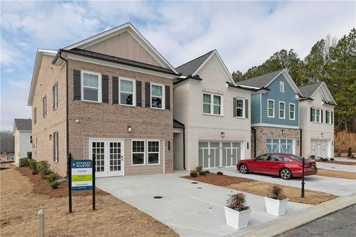 836 Leraes Way, Loganville, GA, 30052-6194 | Card Image