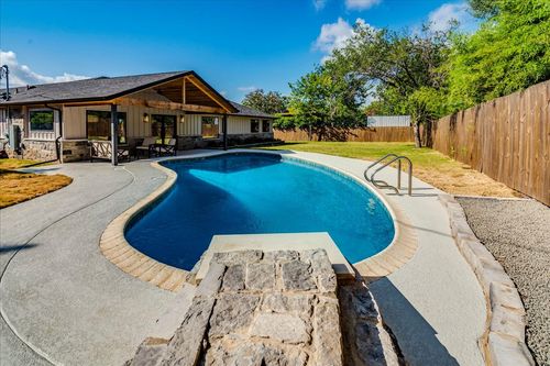 12100 Mustang Chase, Austin, TX, 78727-6632 | Card Image