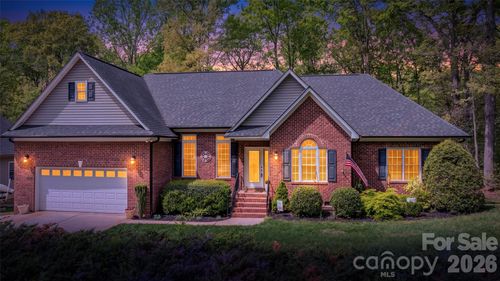7867 Golf Course Dr N, Denver, NC, 28037-9171 | Card Image