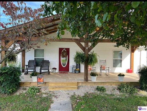 1118 S Walnut St, Upton, KY, 42784-9489 | Card Image