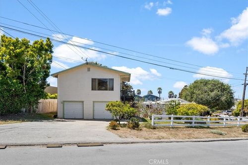 998 Balboa St, Morro Bay, CA, 93442-2306 | Card Image