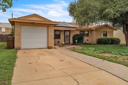 2108 Cecilia St, Big Spring, TX, 79720-6812 | Card Image