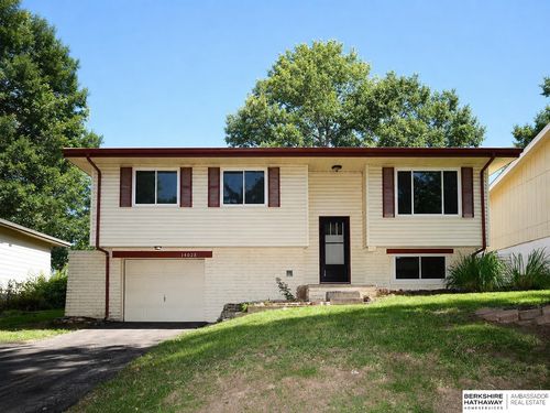 14028 Madison Cir, Omaha, NE, 68137-4057 | Card Image