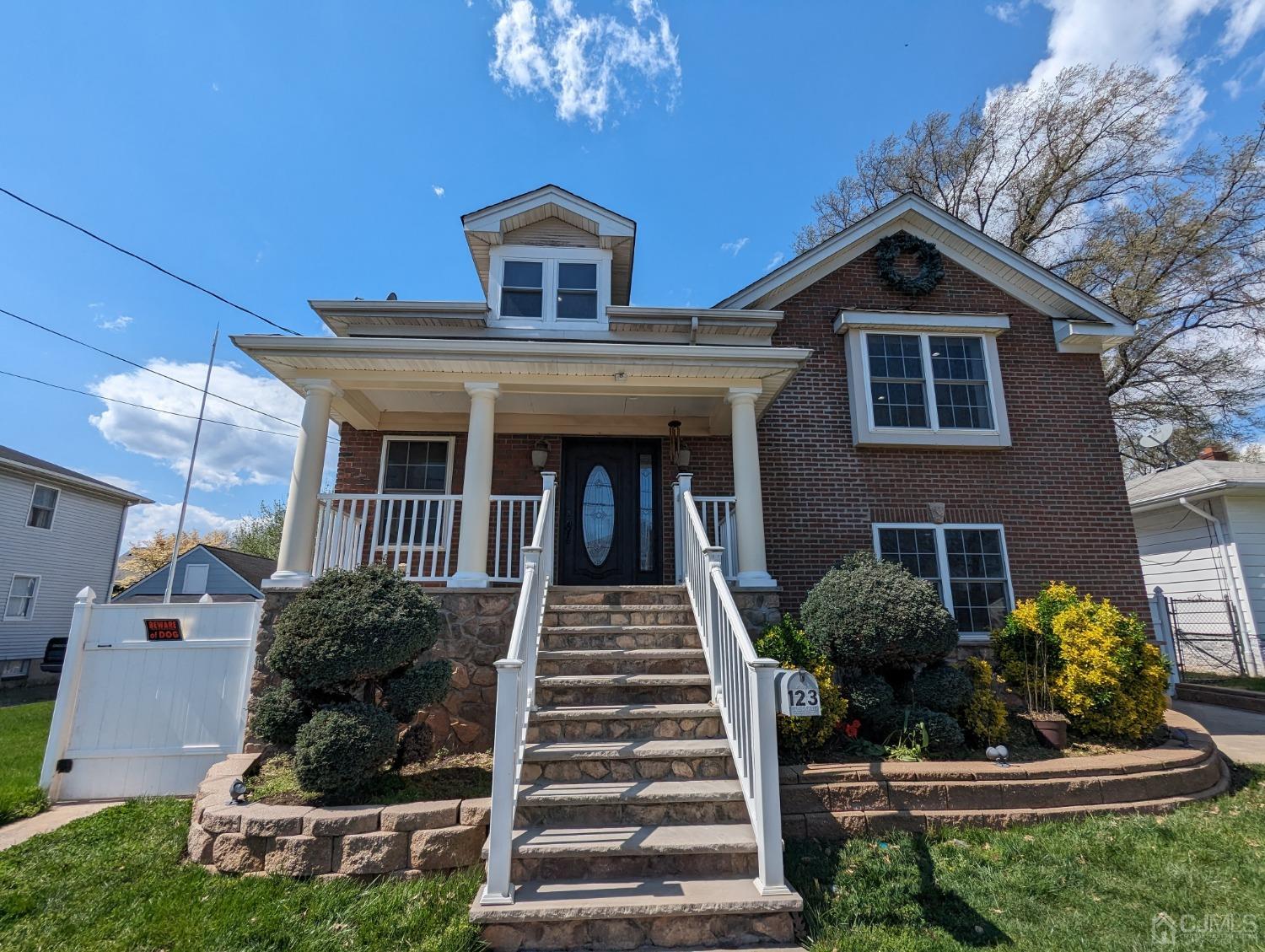 11th St, Linden, NJ 07036