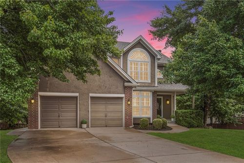 9119 N Camden Ave, Kansas City, MO, 64154-1584 | Card Image