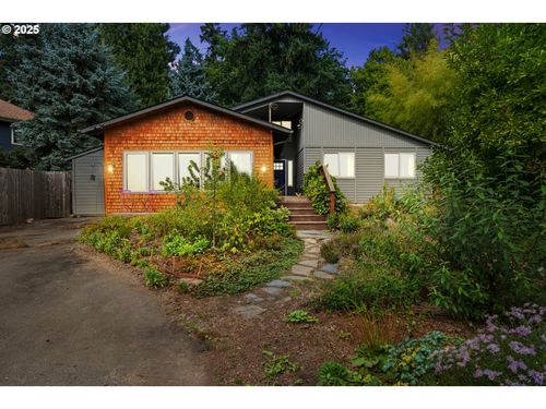 1389 Sw Taylors Ferry Ct, Portland, OR, 97219-4360 | Card Image