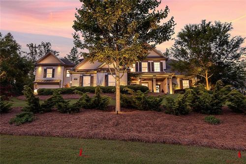 16165 Grand Litchfield Dr, Roswell, GA, 30075-7027 | Card Image