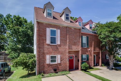 429 San Souci Dr, Gulfport, MS, 39507-3234 | Card Image