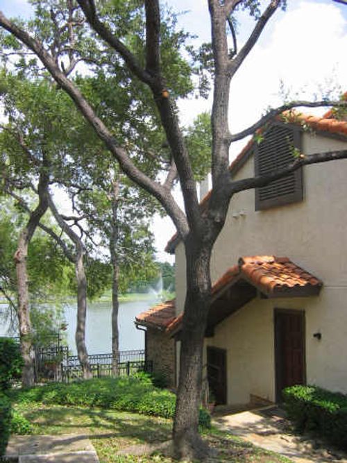 apt-15d-2610 Lakehill Ln, Carrollton, TX, 75006-4774 | Card Image