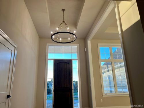 8848 Stonewall E, Clarkston, MI, 48348-3067 | Card Image