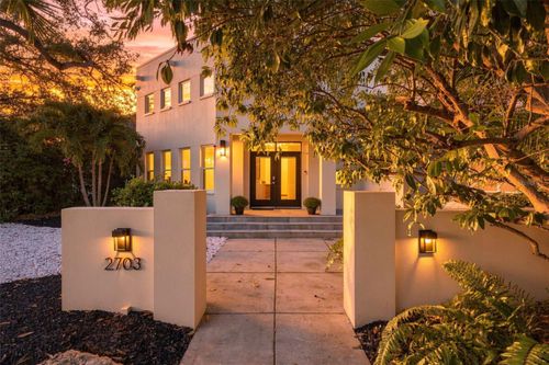 2703 W Price Ave, Tampa, FL, 33611-3856 | Card Image