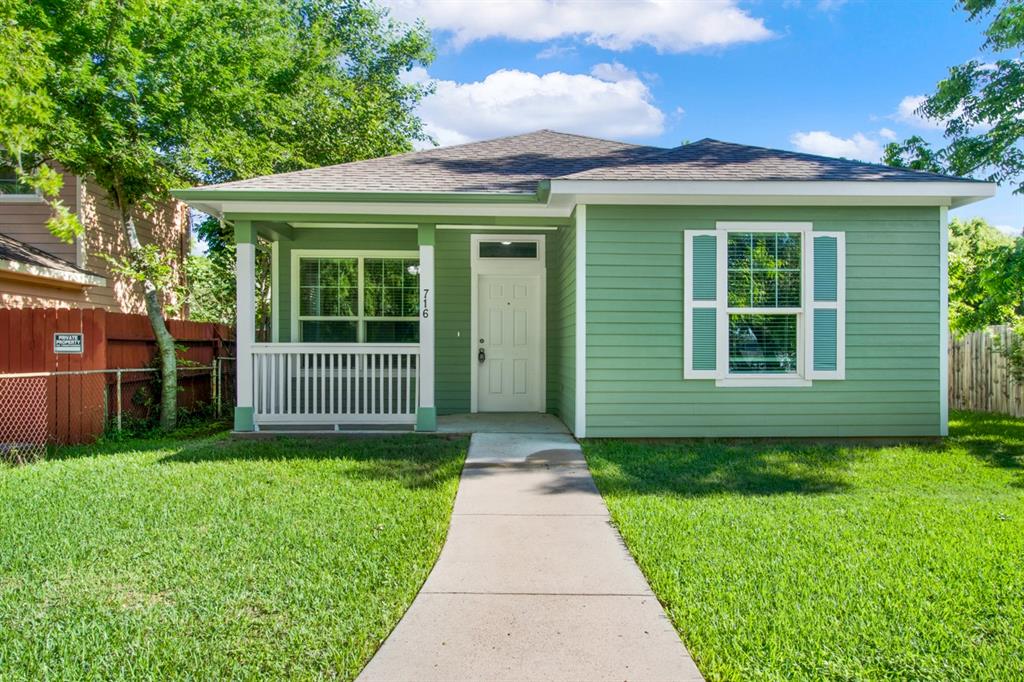 1st Ave, Texas City, TX 77590