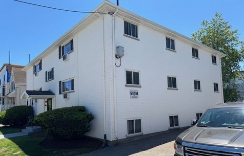 7 Holmes St, Quincy, MA, 02171-2417 | Card Image