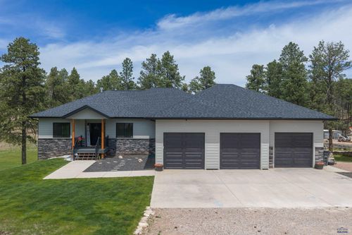 8746 Sheridan Lake Rd, Rapid city, SD, 57702-9066 | Card Image