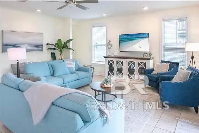 Living Room | Image 6