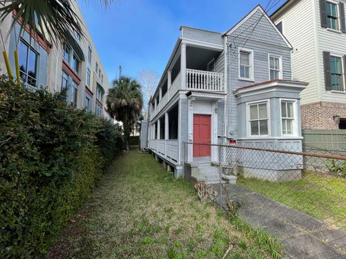3 Elizabeth St, Charleston, SC, 29403-6409 | Card Image