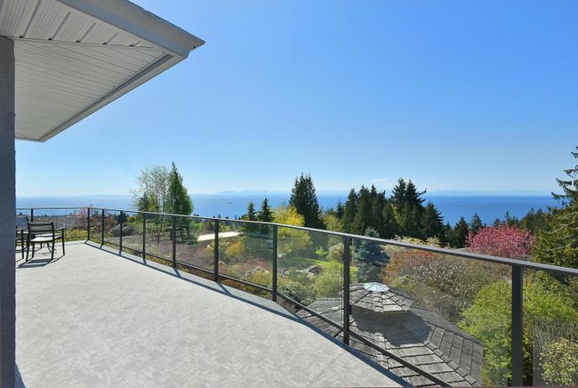 375 Vernon Place, House other with 5 bedrooms, 4 bathrooms and 5 parking in Gibsons BC | Image 22