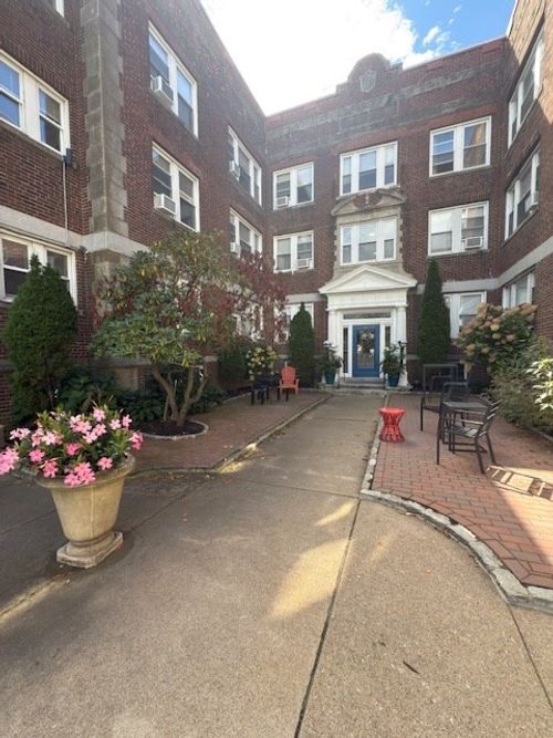 24-15 Ives St, Beverly, MA, 01915-5247 | Card Image
