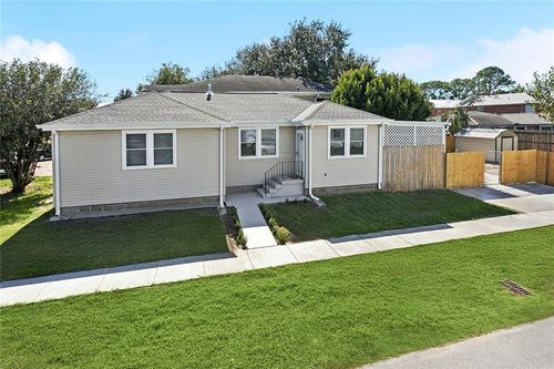 2920 Lake Villa Dr, Metairie, LA, 70002-6703 | Card Image