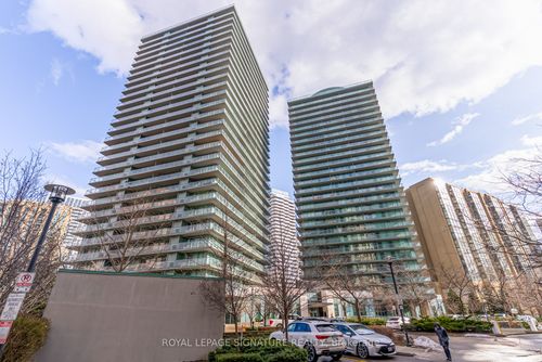 202-5500 Yonge St, North York, ON, M2N7L1 | Card Image