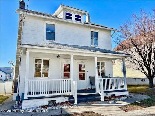 102 A Searle St, Pittston, PA, 18640-2052 | Card Image