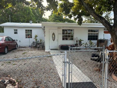 10325 Nw 36th Ct, Miami, FL, 33147-1035 | Card Image