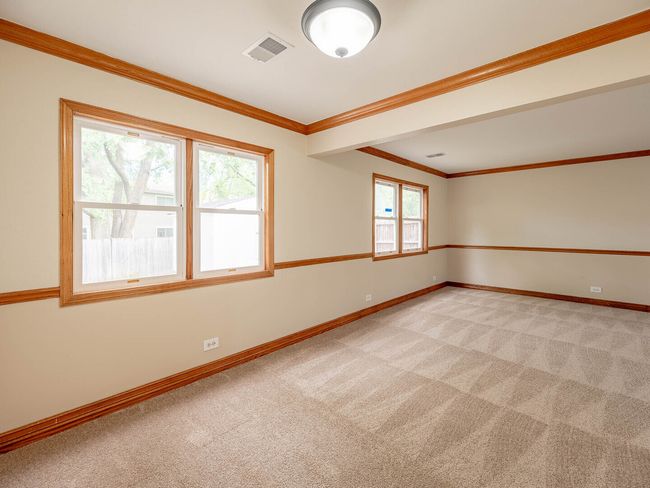 930 W Bryn Mawr Ave, House other with 3 bedrooms, 2 bathrooms and 2 parking in Roselle IL | Image 4