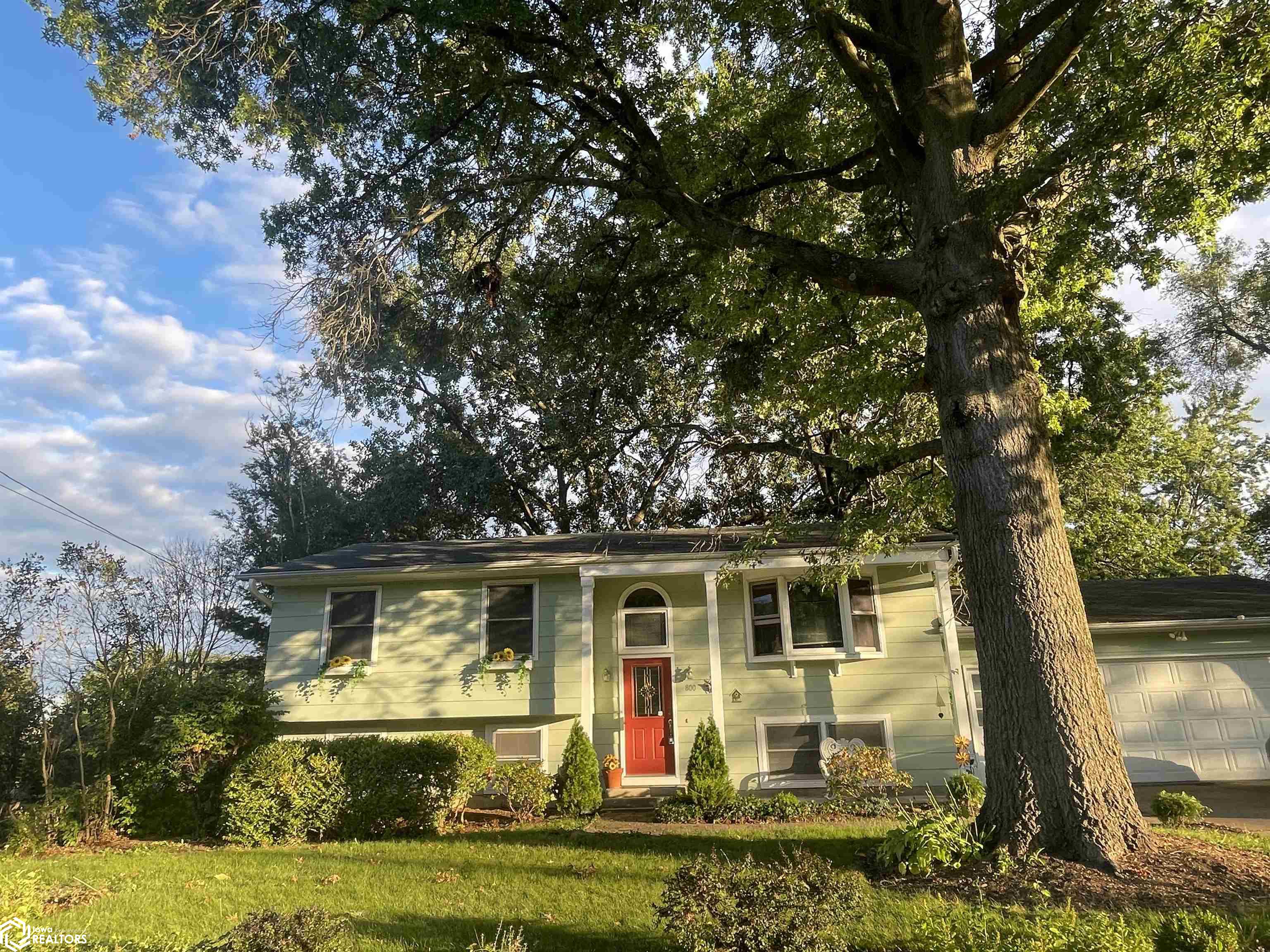 Liberty Dr, Fairfield, IA 52556