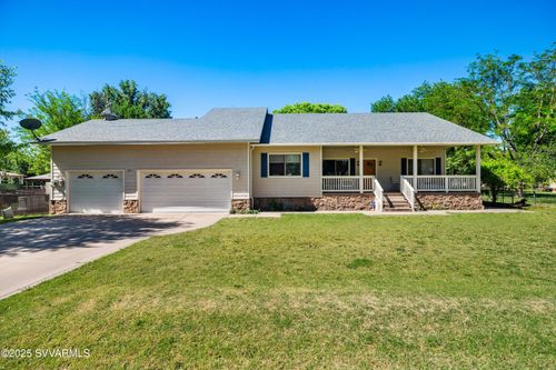 297 E Parade Ground Cir, Camp Verde, AZ, 86322-7311 | Card Image