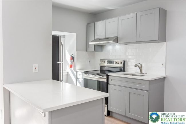 827 W Linden St, Condo with 11 bedrooms, 8 bathrooms and 3 parking in Allentown PA | Image 22