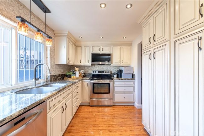 4572 Larwin Ave, House other with 3 bedrooms, 2 bathrooms and 2 parking in Cypress CA | Image 13