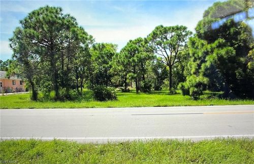 8761 Stringfellow Rd, ST. JAMES CITY, FL, 33956-3026 | Card Image